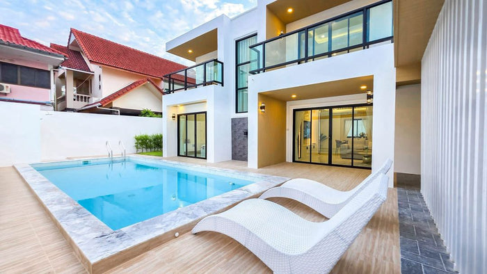 Modern 5-Bedroom Pool Villa for Sale | Near Jomtien & Walking Street, Pattaya