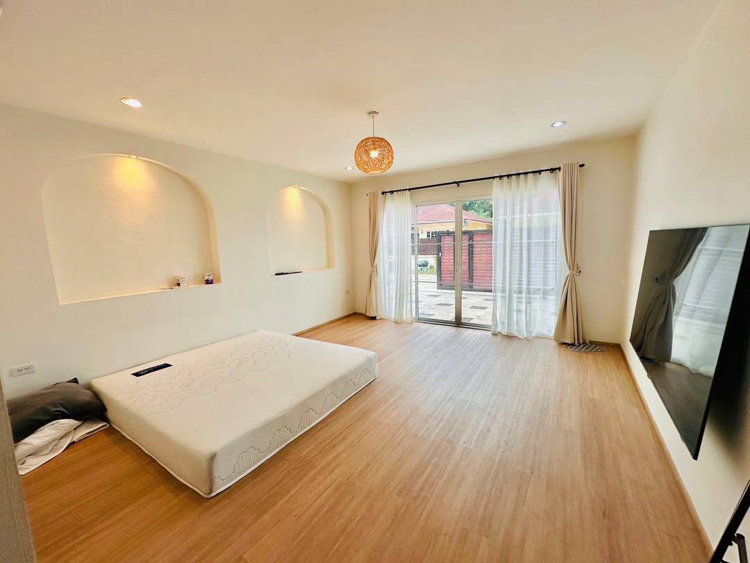 Two-Storey Pool Villa Near Jomtien Beach, Pattaya