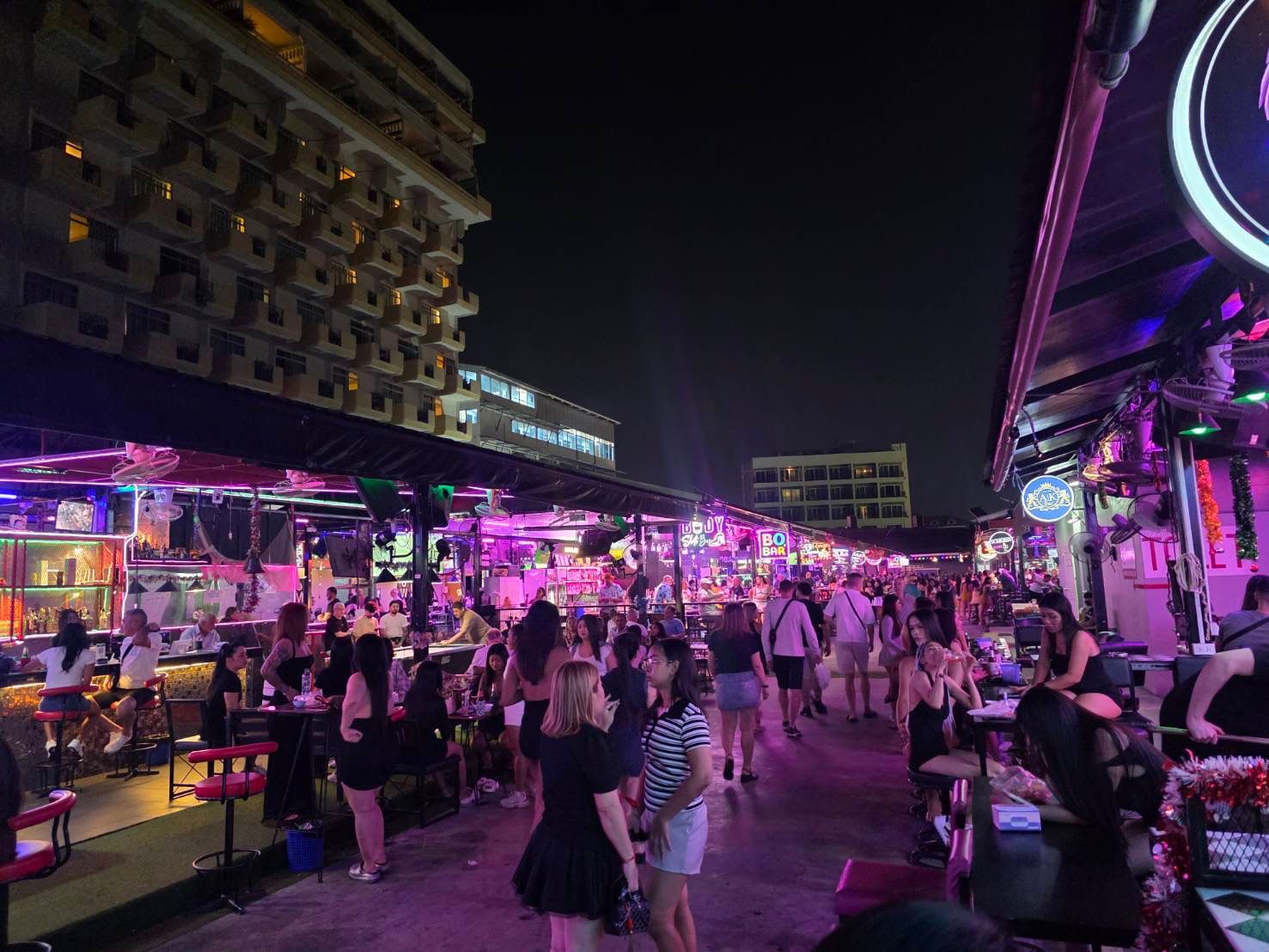 MYTH NIGHT BAR for Takeover – Opposite Central Beach, Pattaya