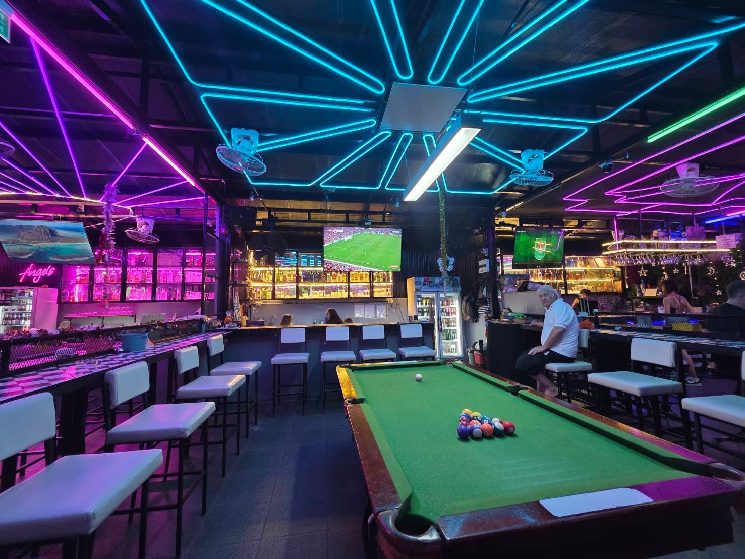 MYTH NIGHT BAR for Takeover – Opposite Central Beach, Pattaya