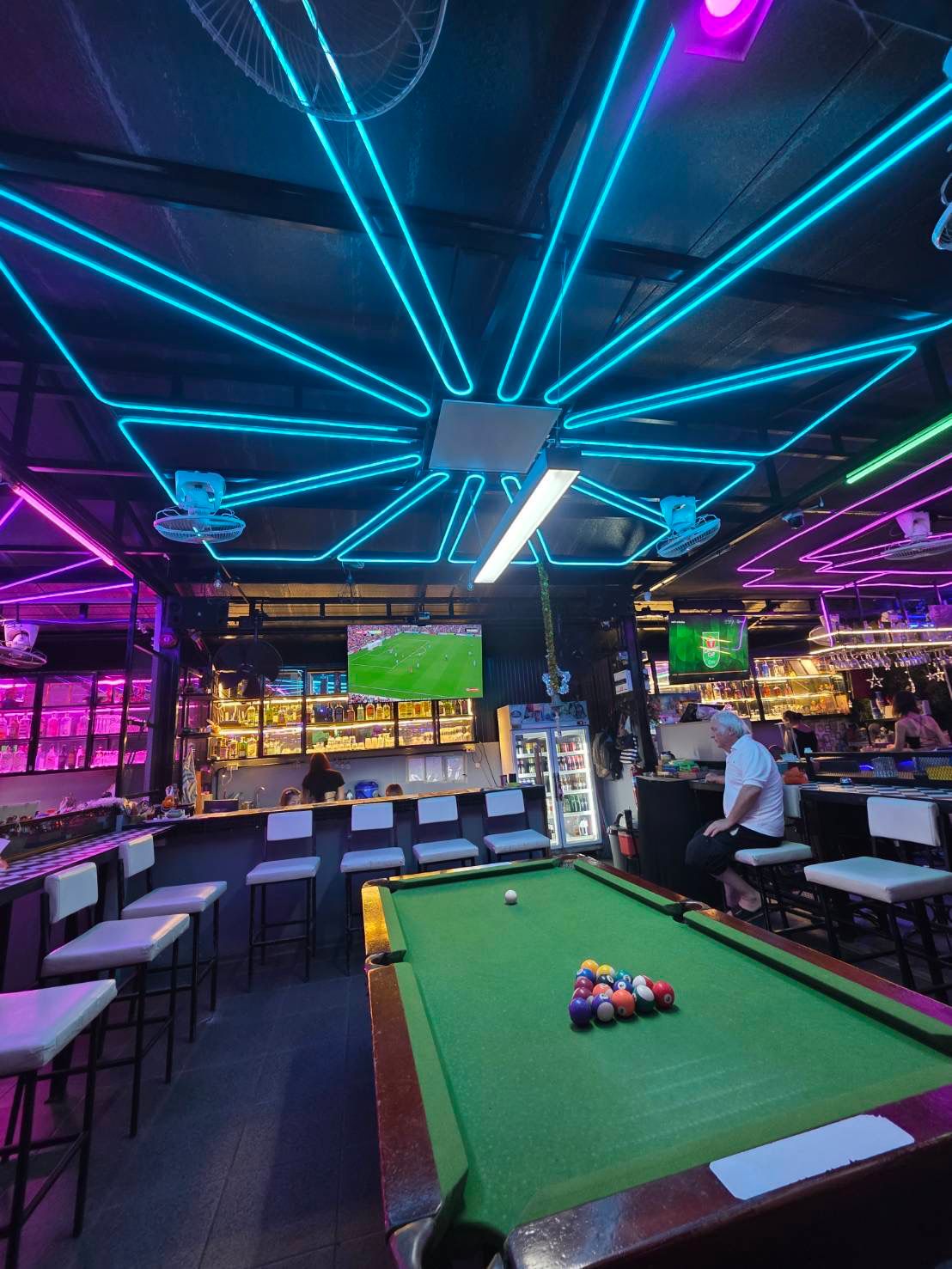 MYTH NIGHT BAR for Takeover – Opposite Central Beach, Pattaya