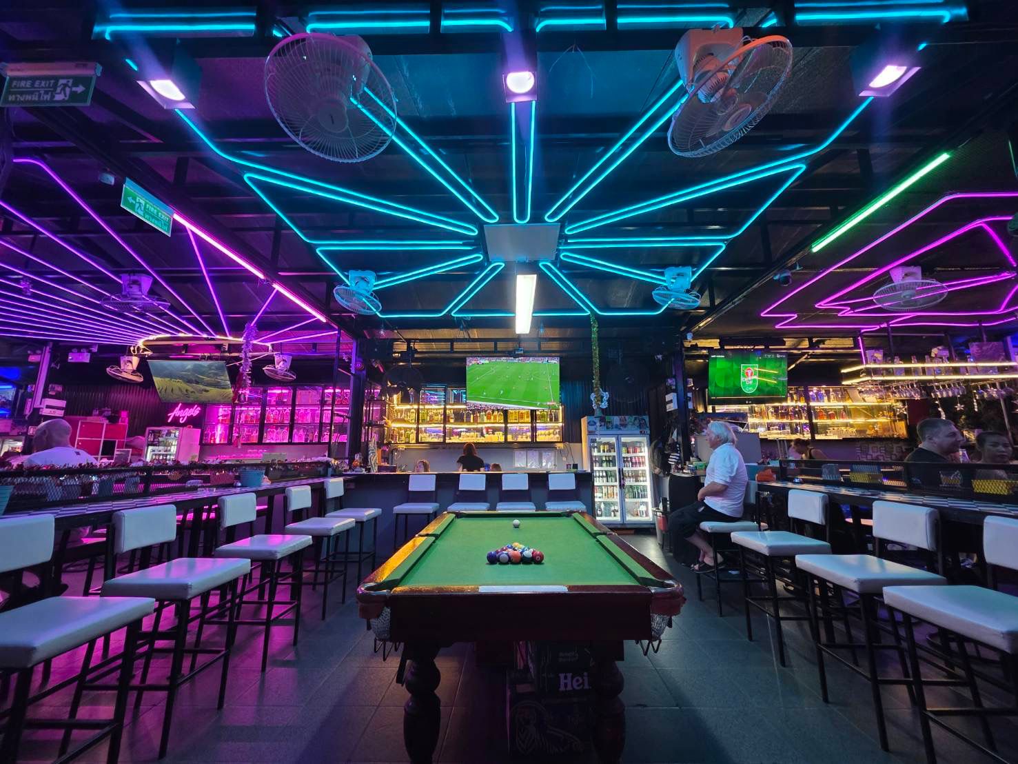 MYTH NIGHT BAR for Takeover – Opposite Central Beach, Pattaya