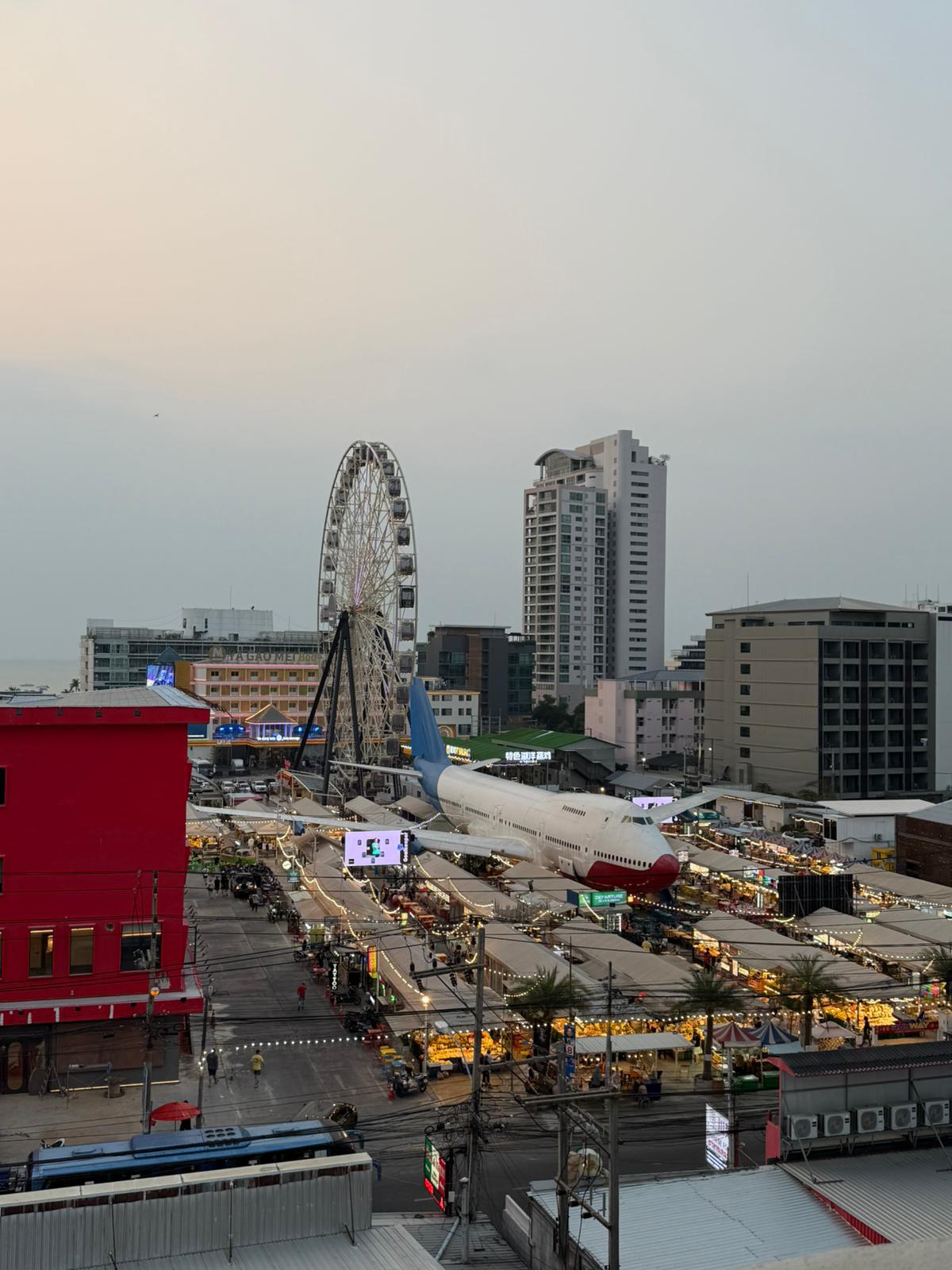 Luna Hotel for Rent - Pattaya 2nd Road