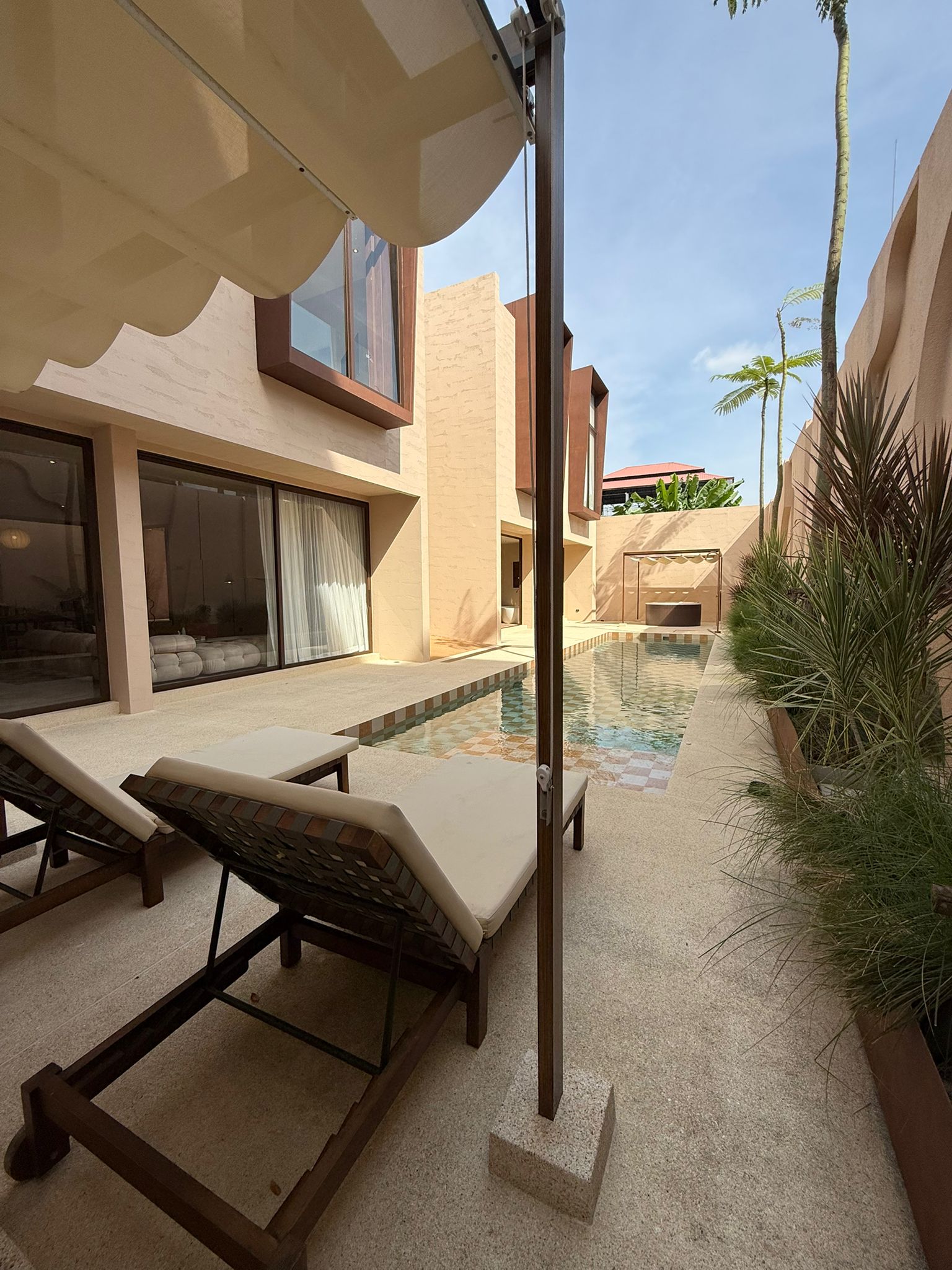 Luxury Pool Villa for SALE, Thappraya Road, Pattaya