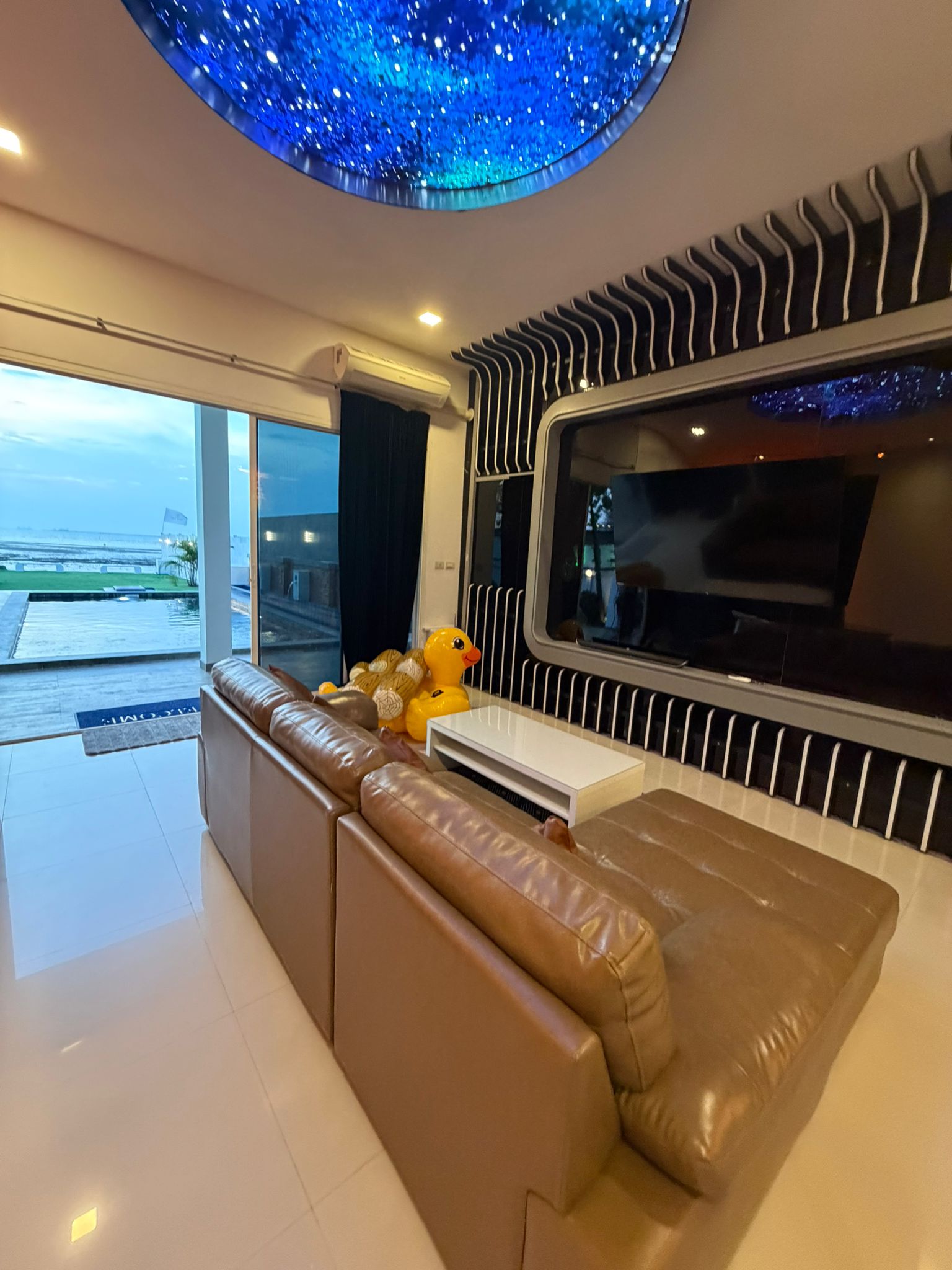 Beachfront Pool Villa for Sale – Pattaya