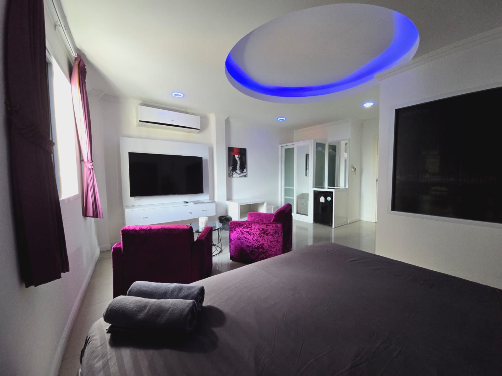 7 room hotel for rent | ready to run business