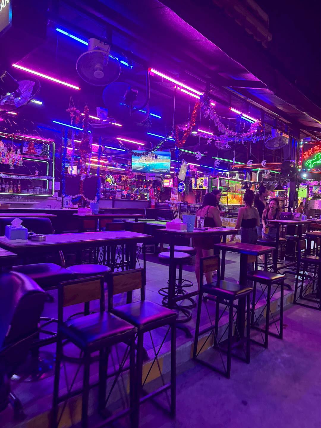 Beer Bar for Takeover | Myth Night, 2nd Road, Pattaya — photo 2