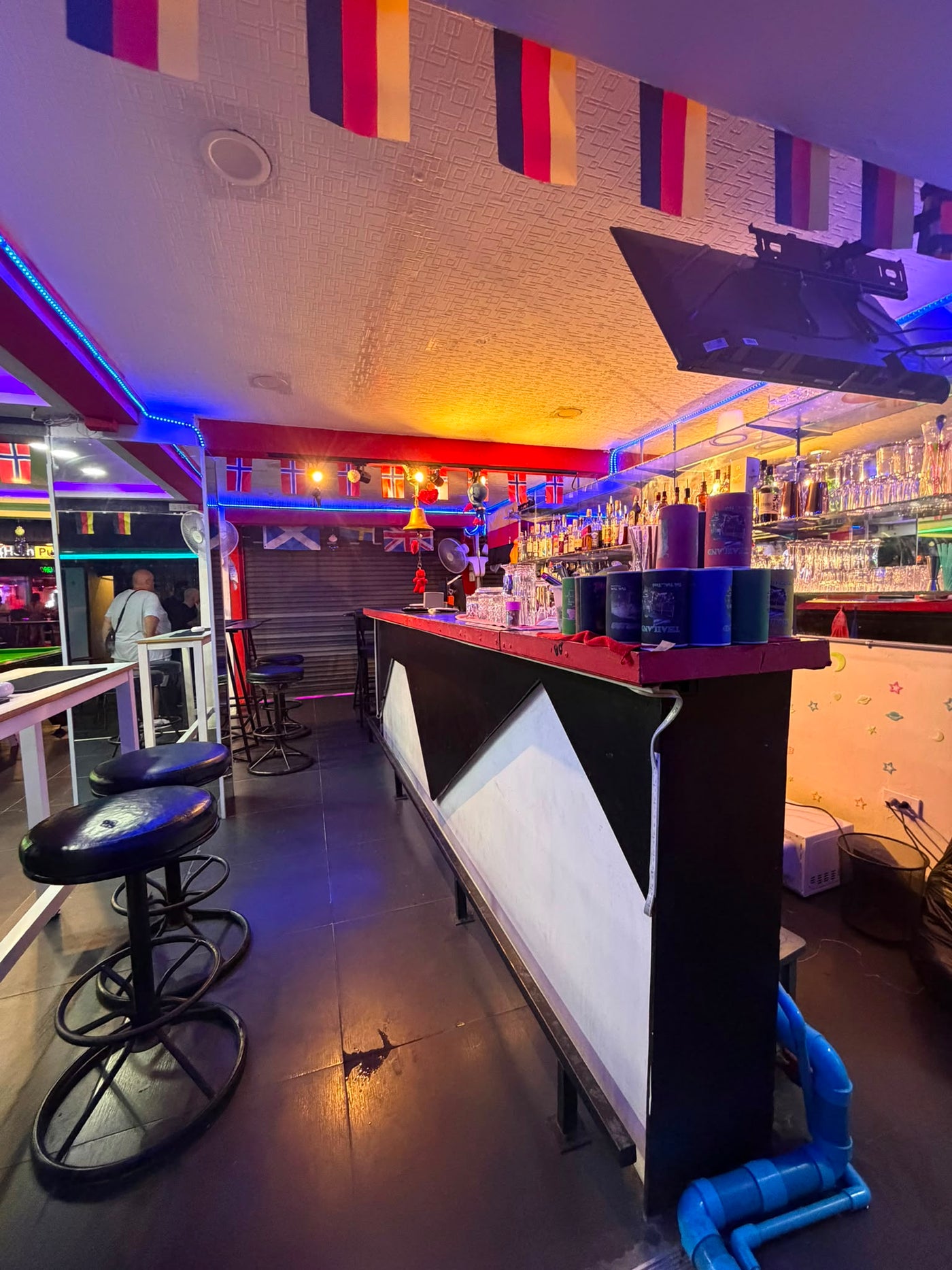 Bar & 12-Room Guesthouse for Takeover | Near the Beach, Pattaya — photo 2