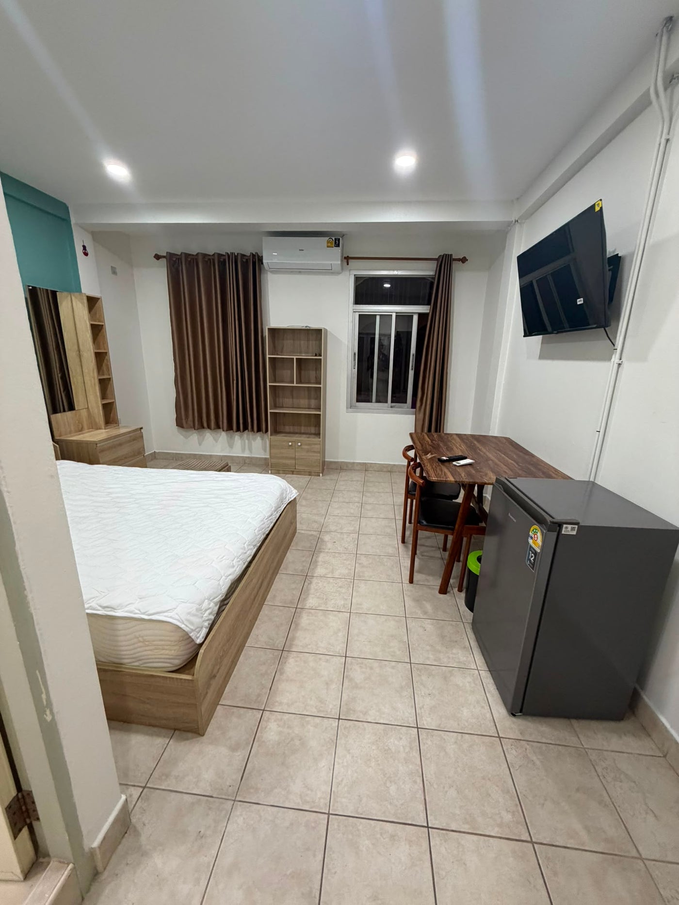Bar & 12-Room Guesthouse for Takeover | Near the Beach, Pattaya — photo 5