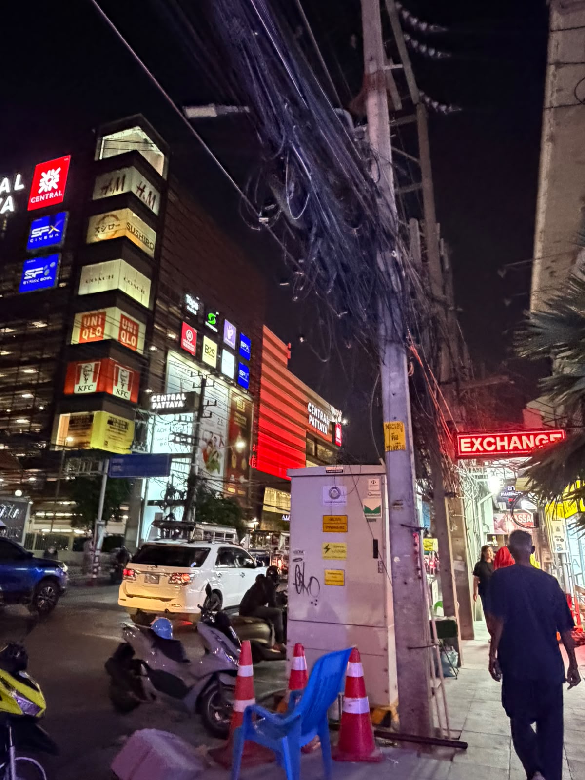 Bar for Takeover | Soi Diana, Soi Buakhao, Central Pattaya — photo 3