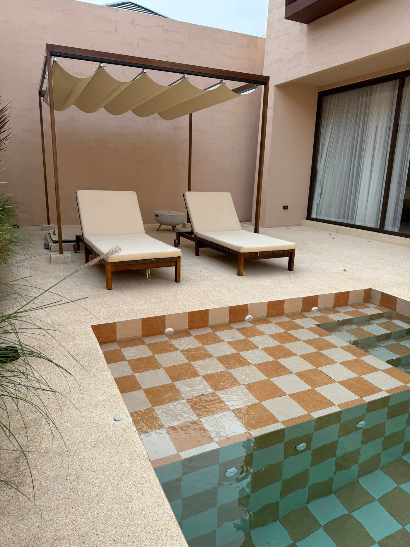 Luxury 5-Bedroom Pool Villa for Sale | Thappraya Road, Pattaya — photo 4