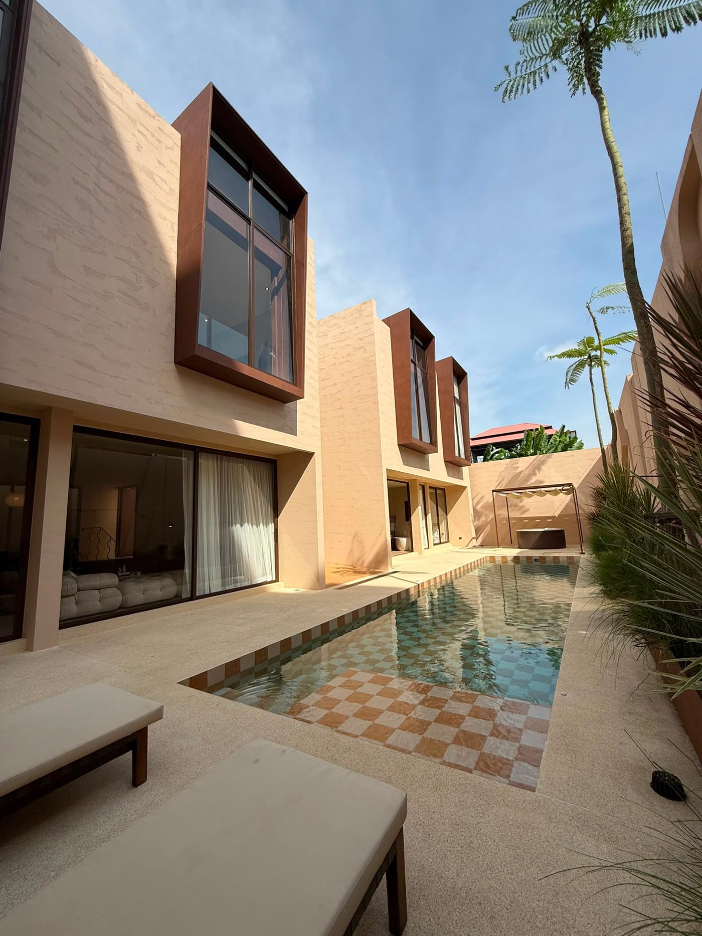 Luxury 5-Bedroom Pool Villa for Sale | Thappraya Road, Pattaya — photo 17