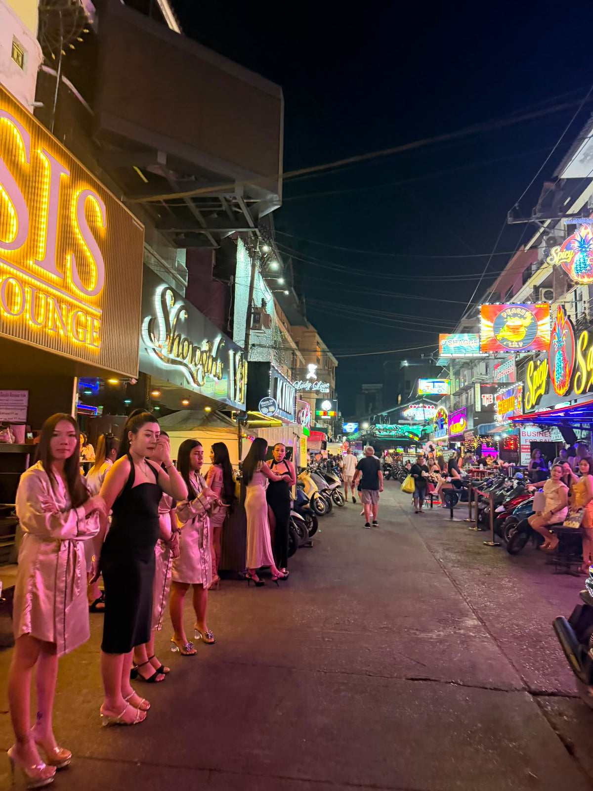 Agogo Bar for Takeover | Soi LK, Soi Buakhao, Pattaya — photo 7