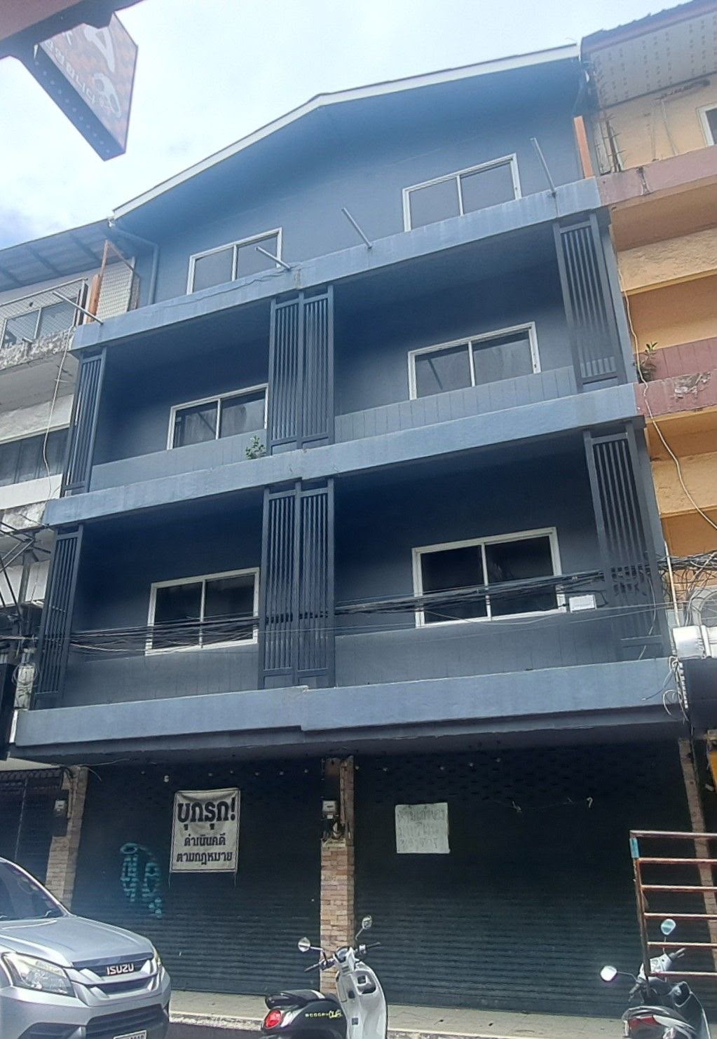 Urgent Sale | 2-Unit Commercial Building for Sale | Soi 6, Pattaya — photo 2