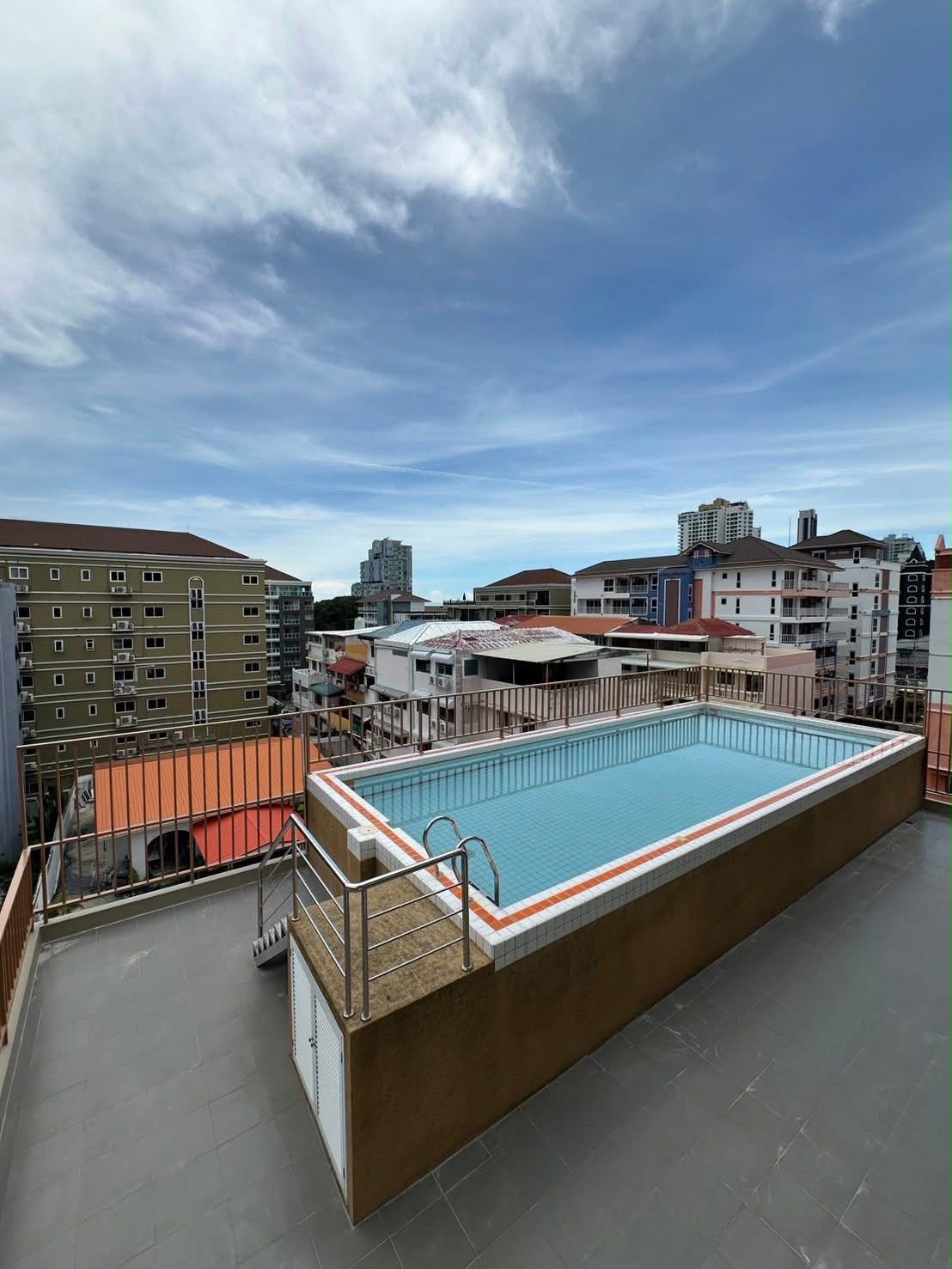 Apartment Building for Sale | Pratumnak Soi 5, Pattaya — photo 9