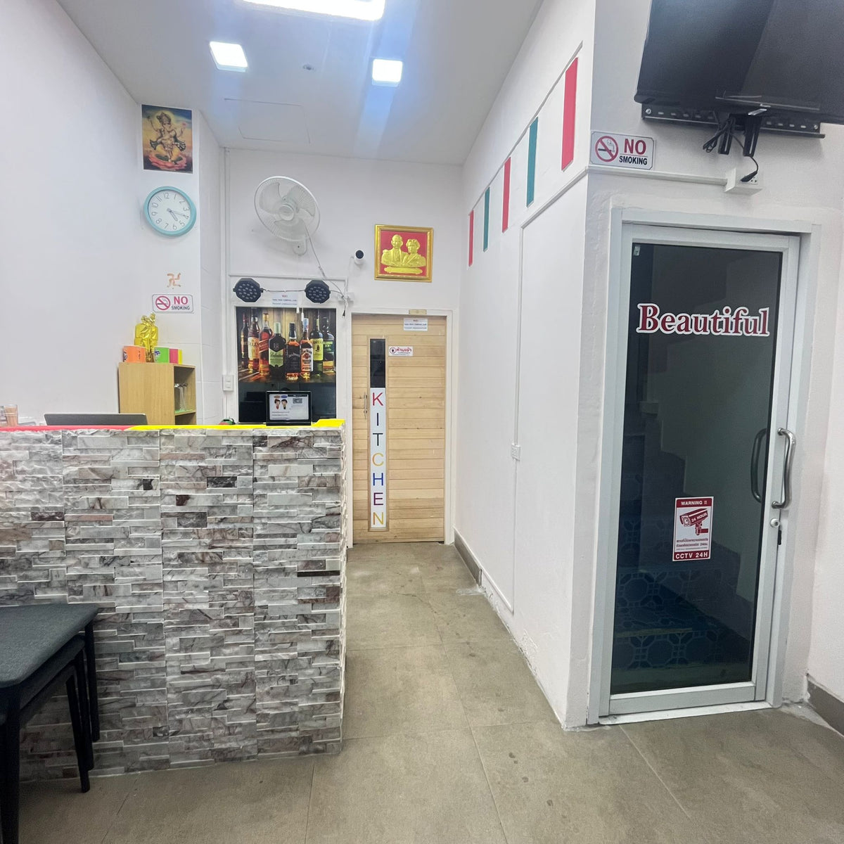 Bar & 6-Bed Guesthouse for Takeover | Jomtien Walking Street — photo 11