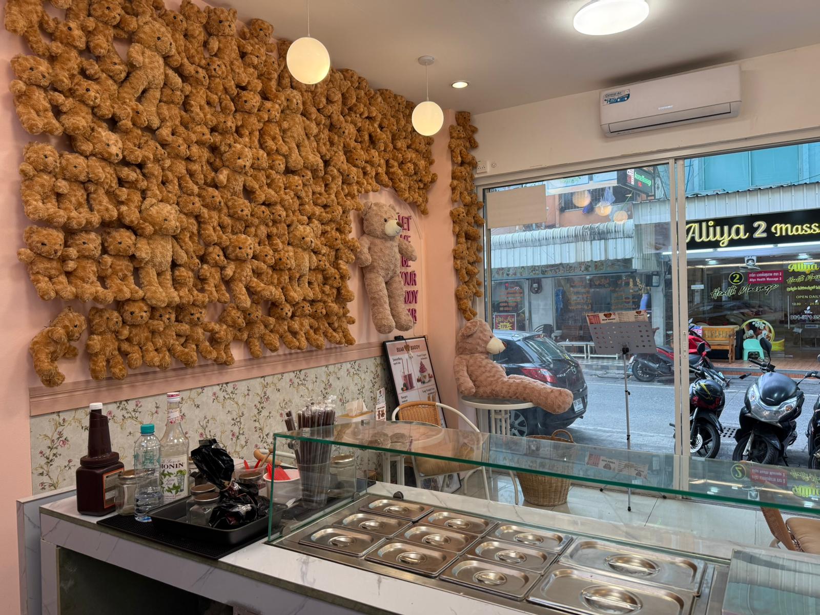 Cafe Business Takeover in Prime Location