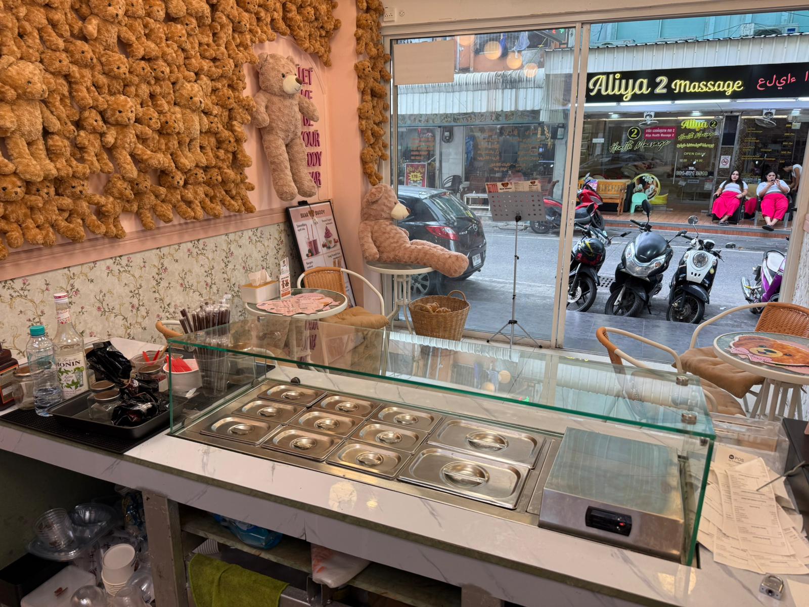 Cafe Business Takeover in Prime Location