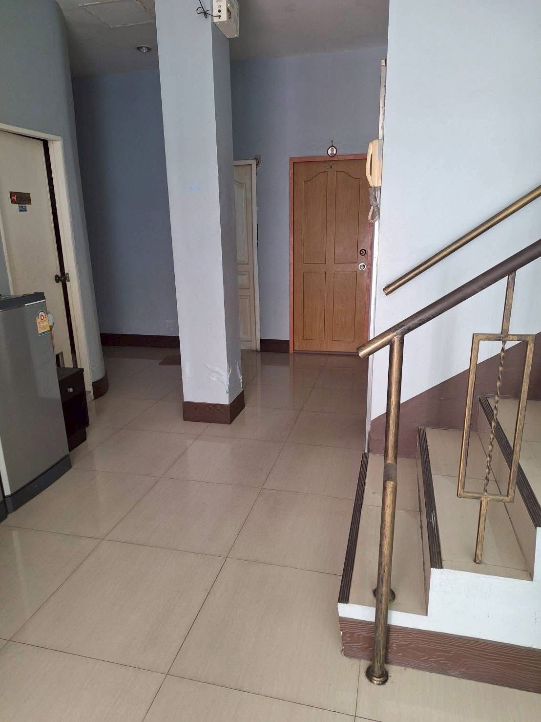 Building for Sale – Prime Location | Naklua, Phothisan