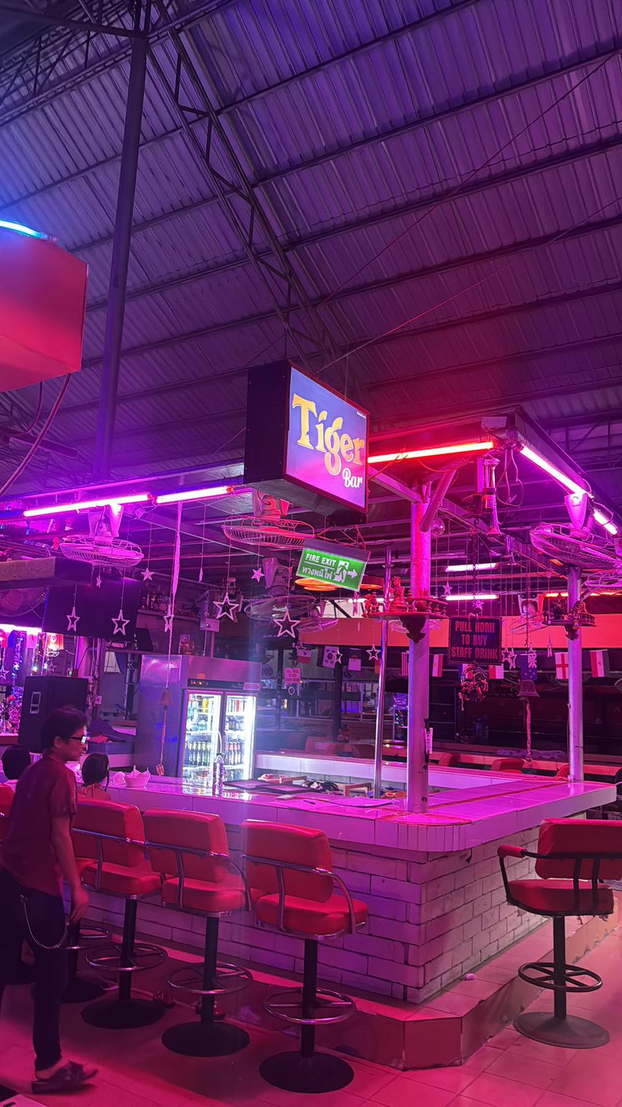 Bar for Takeover - soi made