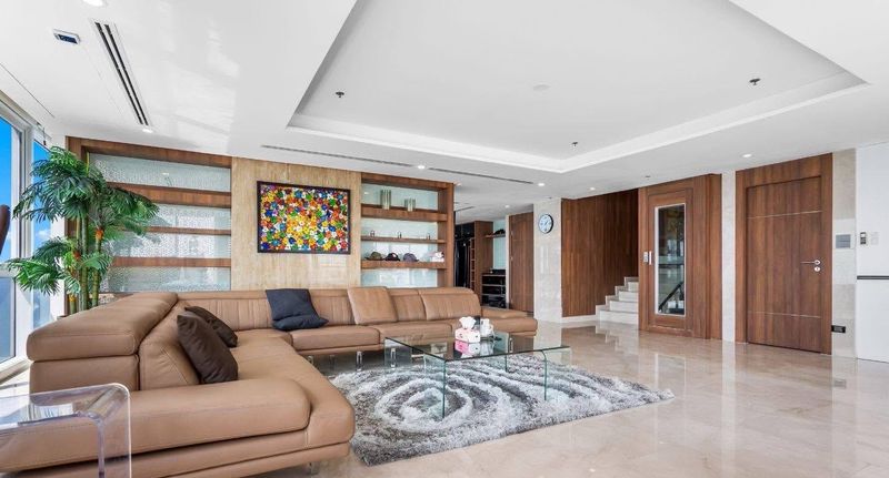 Penthouse – The Palm Wongamat, 4 Bedroom 625sqm with Private Rooftop Pool